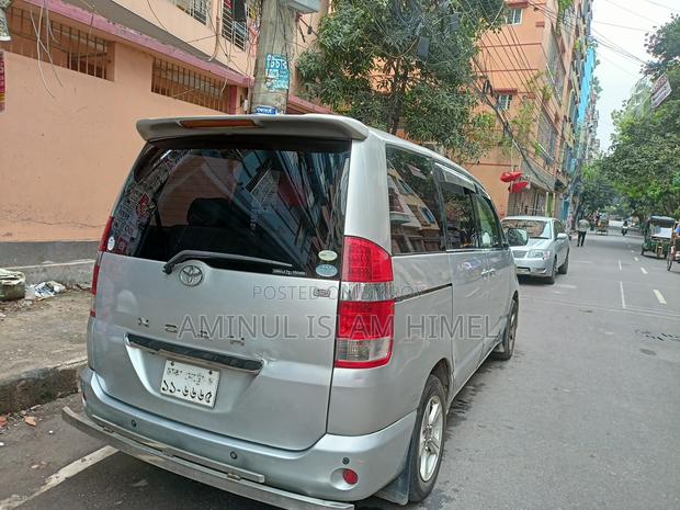 Toyota Noah 2.0 FWD (8 Seater) 2002 Silver