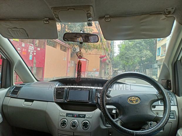 Toyota Noah 2.0 FWD (8 Seater) 2002 Silver