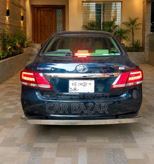 Toyota Premio 2019 Blue