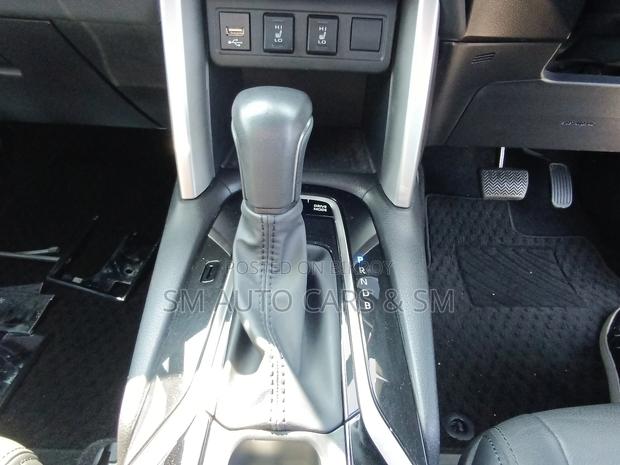 Toyota Corolla Cross 1.8 Hybrid FWD 2022 Red