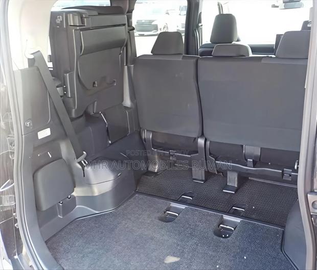 Toyota Noah 2022 Black