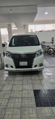 Toyota Noah 2014 Pearl for sale