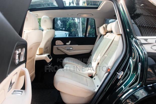 Mercedes-Benz GLS-Class GLS 400d 2022 Green