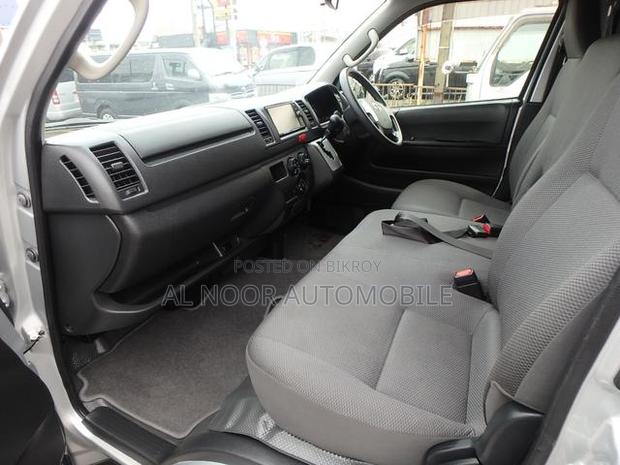 Toyota HiAce 2021 Pearl