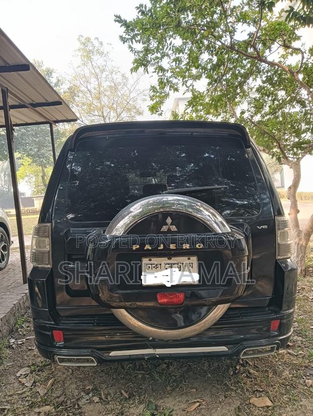 Mitsubishi Pajero 2008 Gray