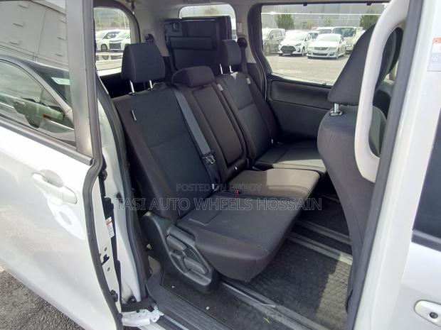 Toyota Noah 2.0 AWD (7 Seater) 2021 Pearl