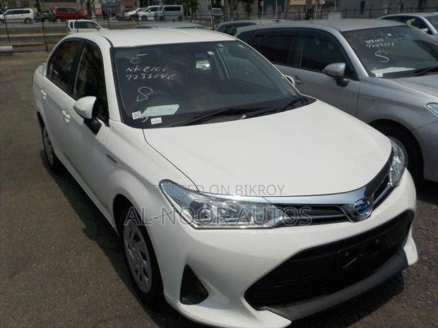 Toyota Axio 2021 White