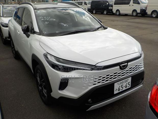 Toyota Corolla Cross 2026 Pearl