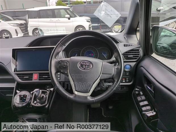 Toyota Noah 1.8 FWD Hybrid (7 Seater) 2020 Black
