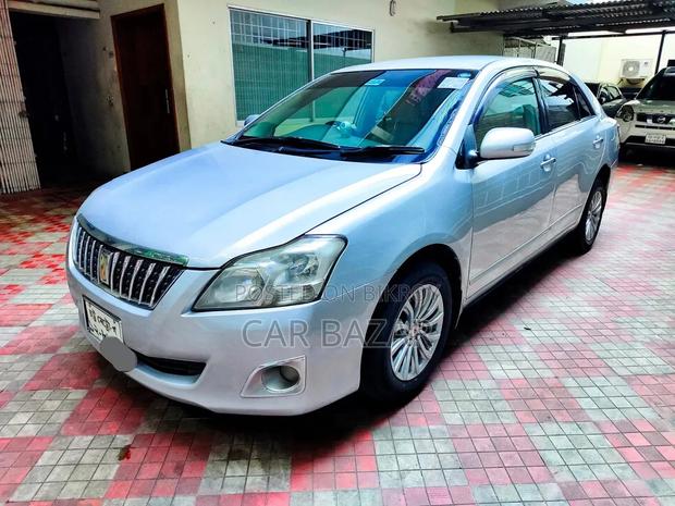 Toyota Premio 2010 Silver