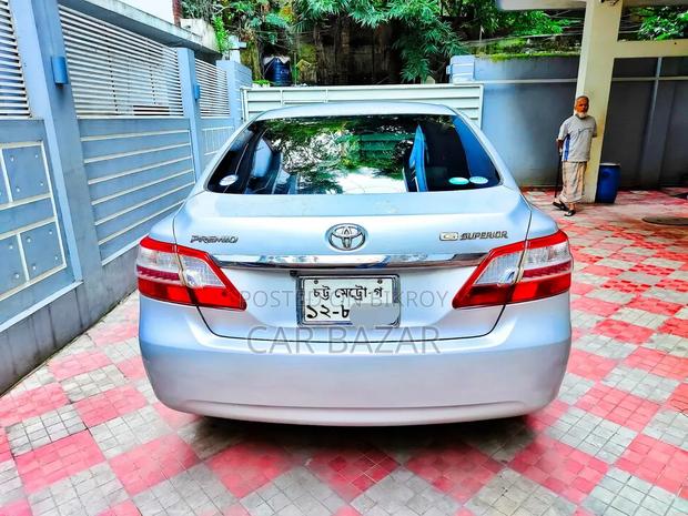 Toyota Premio 2010 Silver