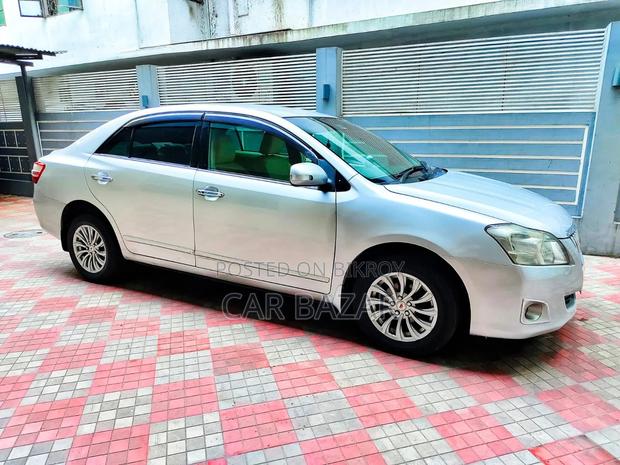 Toyota Premio 2010 Silver
