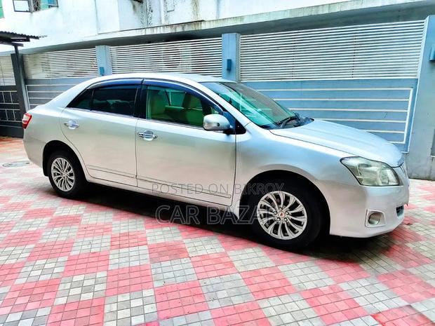 Toyota Premio 2010 Silver