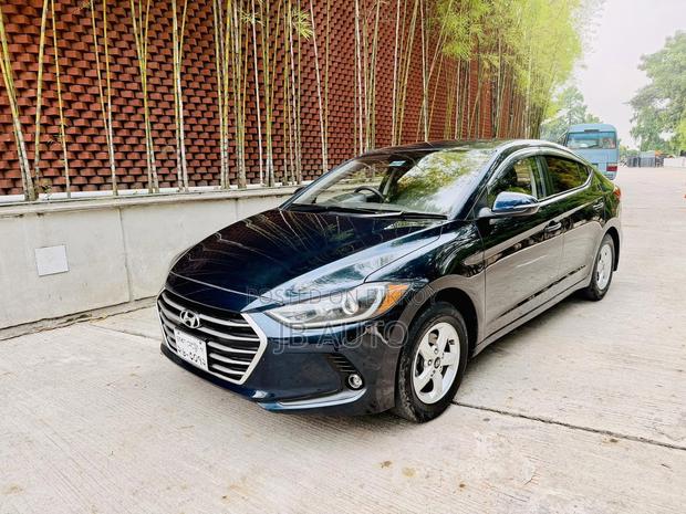Hyundai Elantra 2016 Blue