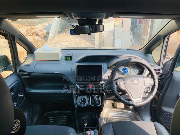 Toyota Noah 1.8 FWD Hybrid (7 Seater) 2018 Blue