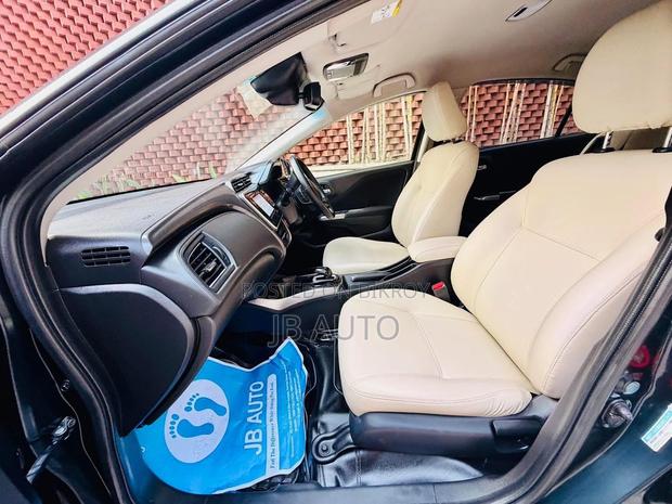 Honda Grace 1.5 Hybrid FWD 2017 Blue