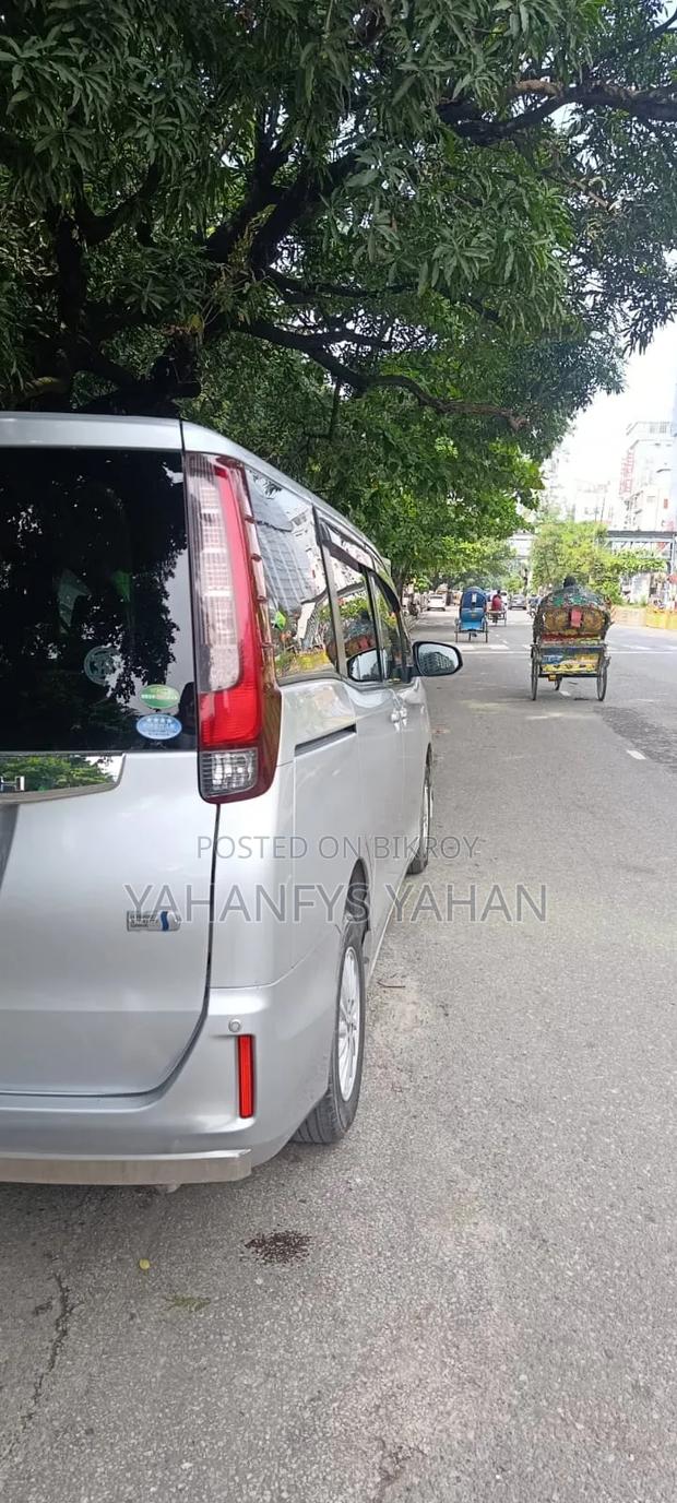 Toyota Noah 2.0 FWD (7 Seater) 2016 Silver