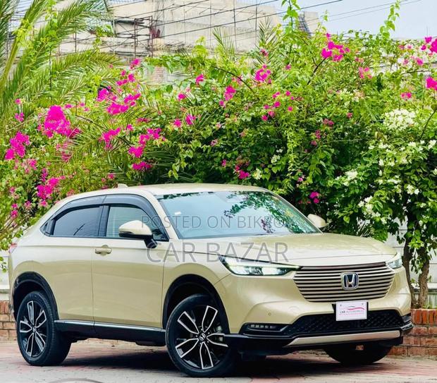 Honda Vezel 2021 Beige