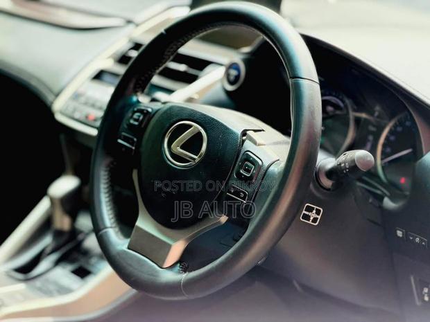 Lexus NX 300h AWD 2014 Black