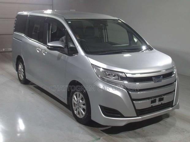 Toyota Noah 2.0 AWD (7 Seater) 2021 Silver