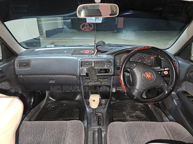 Toyota Corolla 1996 Pearl