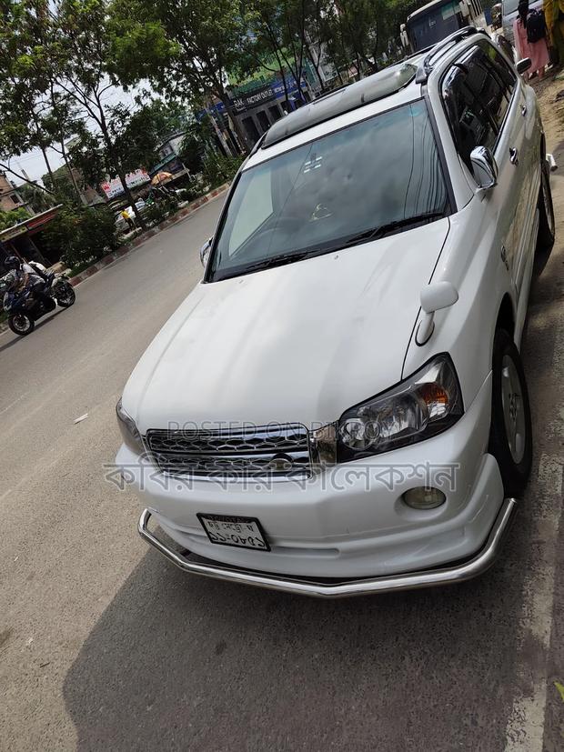 Toyota Kluger 2003 White