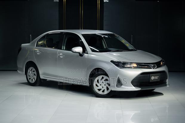 Toyota Axio 2022 Silver