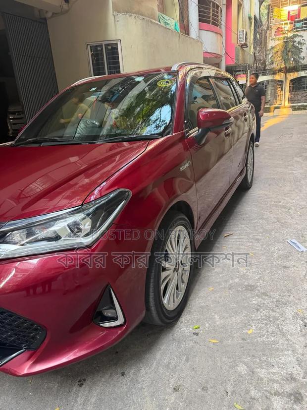 Toyota Axio 2018 Maroon