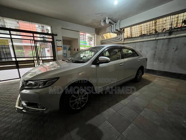 Toyota Premio 1.5 FWD 2016 Silver