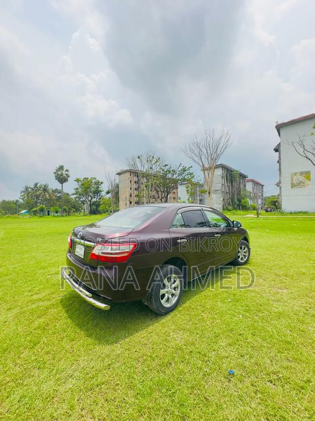 Toyota Premio 2013 Maroon