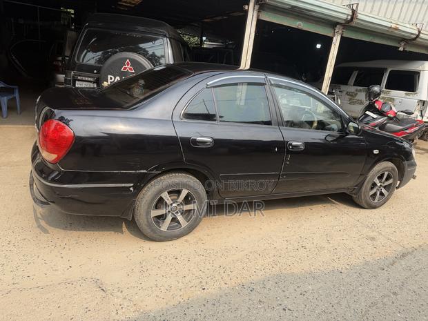 Nissan Sunny 2008 Black