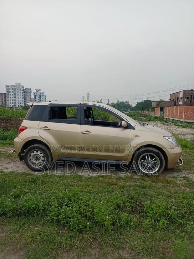 Toyota IST 2004 Beige
