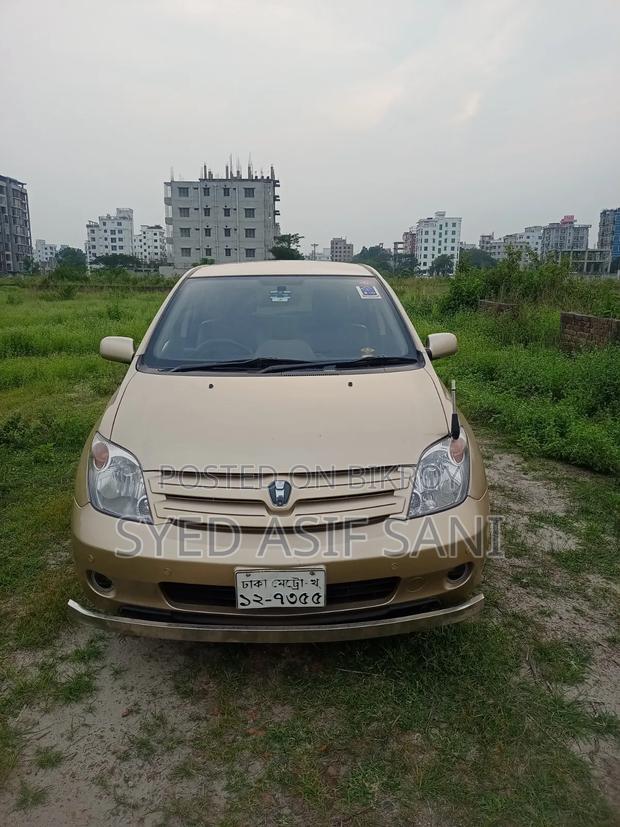 Toyota IST 2004 Beige