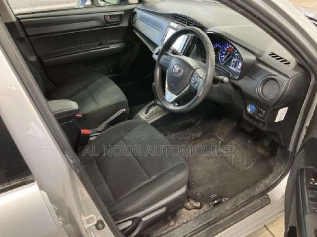 Toyota Axio 2021 Silver
