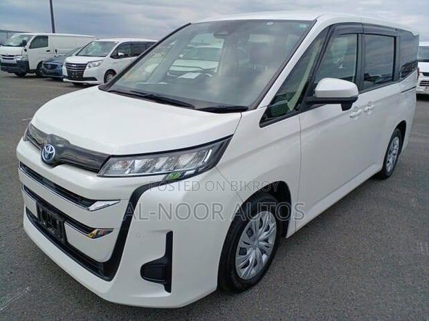 Toyota Noah 2022 Pearl