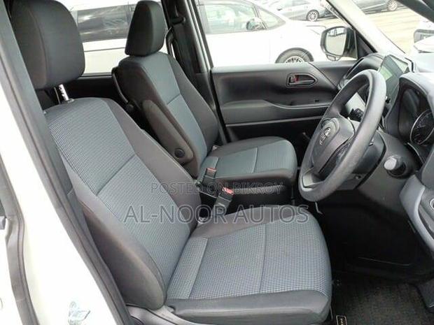 Toyota Noah 2022 Pearl