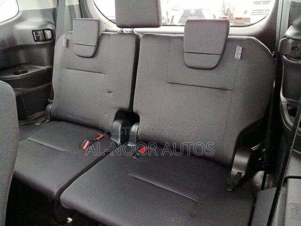 Toyota Noah 2022 Pearl