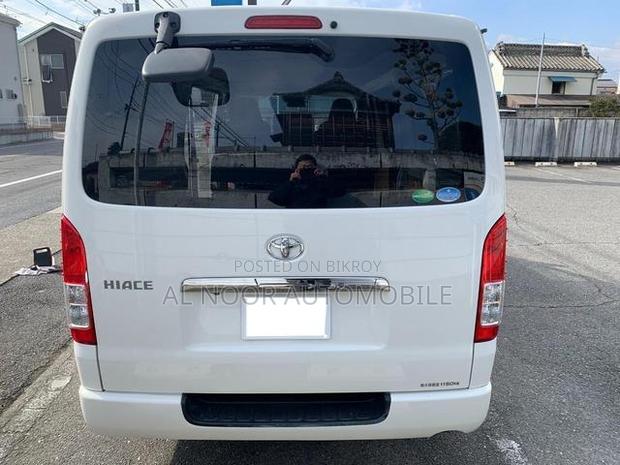 Toyota HiAce 2021 Pearl