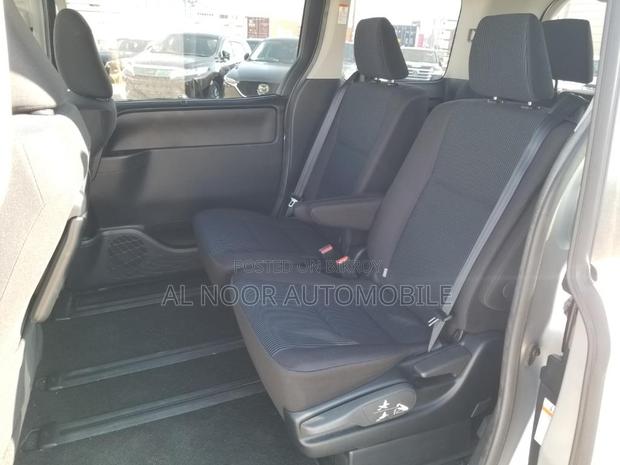 Toyota Noah 1.8 FWD Hybrid (7 Seater) 2021 Silver