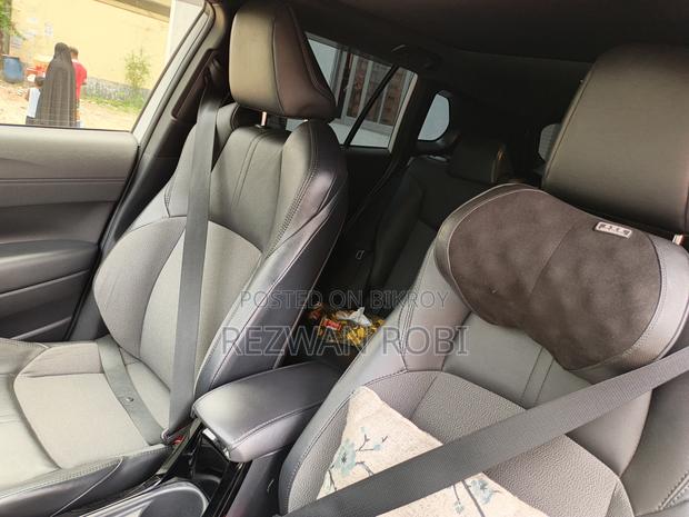 Toyota Corolla Cross 1.8 Hybrid AWD 2021 Pearl