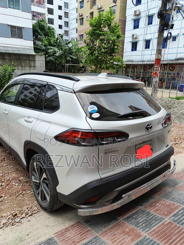 Toyota Corolla Cross 1.8 Hybrid AWD 2021 Pearl
