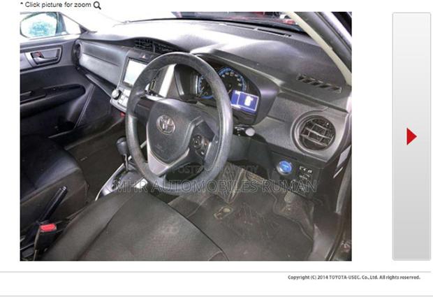 Toyota Corolla Fielder 1.5 Hybrid FWD 2020 Black