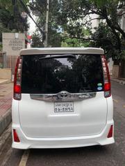 Toyota Noah 2.0 AWD (7 Seater) 2017 Pearl for sale