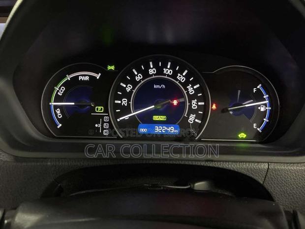 Toyota Noah 2021 Brown