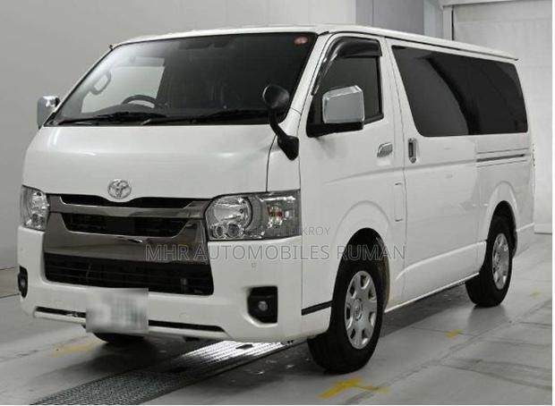 Toyota HiAce 2023 Pearl