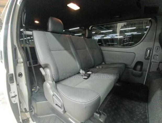 Toyota HiAce 2023 Pearl