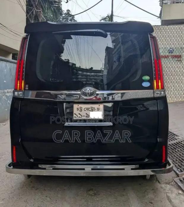 Toyota Noah 2016 Black
