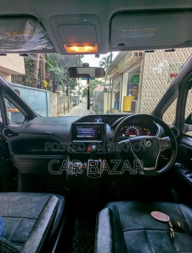 Toyota Noah 2016 Black