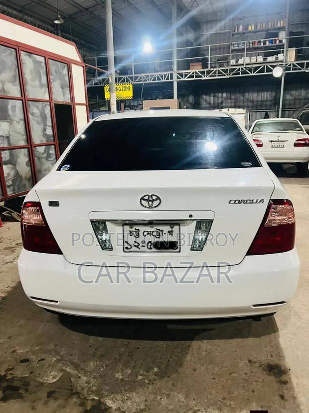 Toyota Corolla 2005 White