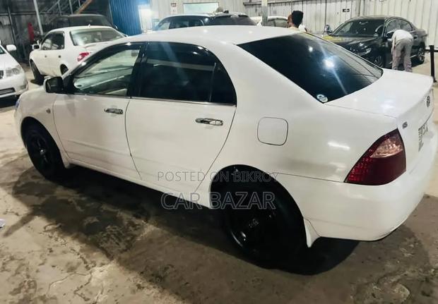 Toyota Corolla 2005 White